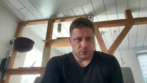 Snapshot of chris164 chatting on April 7, 8:59 am Chris online show from April 7, 8:59 am