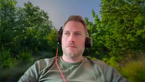 Snapshot of chris2024x chatting on September 19, 11:55 am Christian online show from September 19, 11:55 am