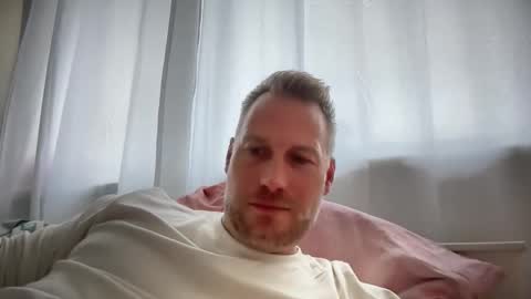 Snapshot of chris2024x chatting on October 1, 1:39 pm Christian online show from October 1, 1:39 pm