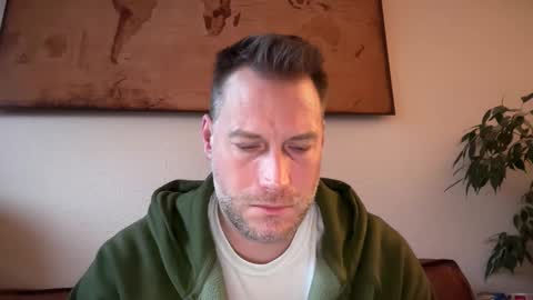 Snapshot of chris2024x chatting on December 20, 7:26 am Christian online show from December 20, 7:26 am