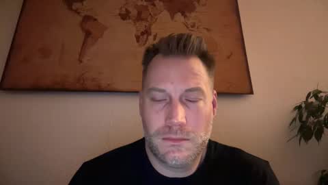 Snapshot of chris2024x chatting on December 21, 6:53 am Christian online show from December 21, 6:53 am