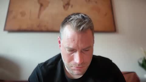 Snapshot of chris2024x chatting on April 6, 6:47 am Christian online show from April 6, 6:47 am