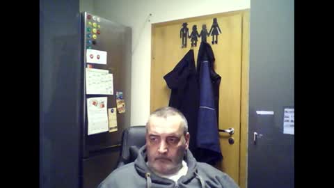 Chris online show from January 4, 7:02 pm