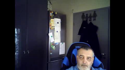 Chris online show from February 22, 9:41 am