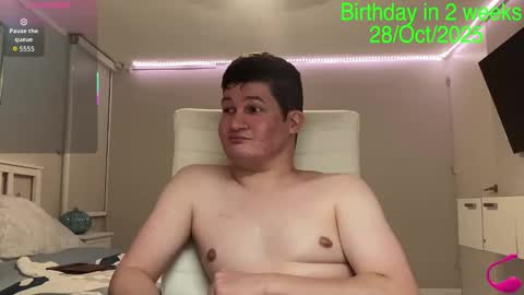 Snapshot of chris___evanss chatting on October 11, 1:38 am Chris Evens online show from October 11, 1:38 am