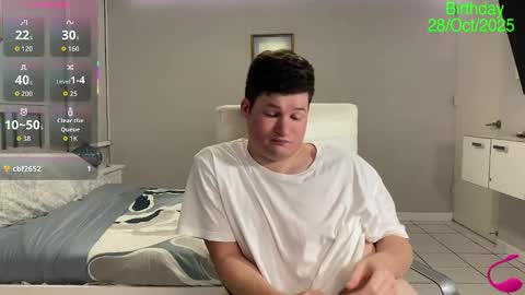 Snapshot of chris___evanss chatting on October 16, 12:11 am Chris Evens online show from October 16, 12:11 am