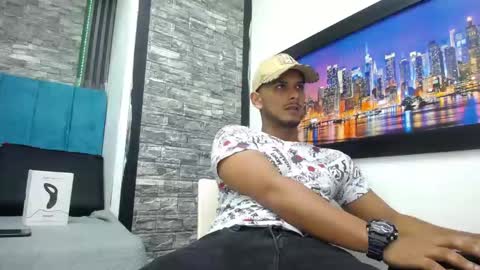 chris_dick2 online show from February 4, 5:57 am