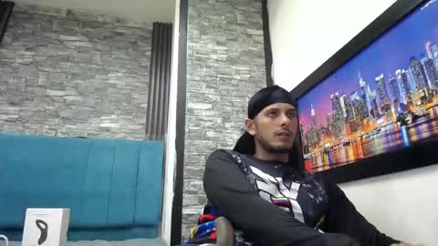 chris_dick2 online show from March 19, 4:27 am