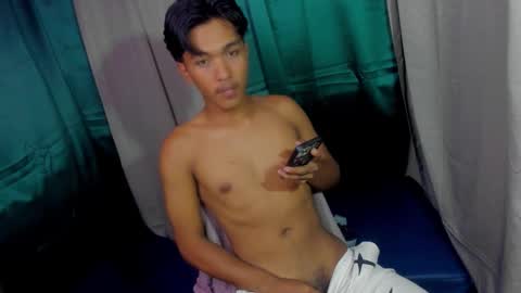 chris_hardfucker online show from February 24, 10:46 am