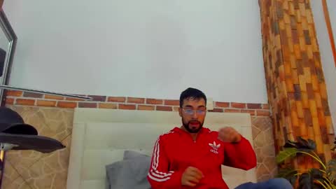 chris_kizz online show from December 5, 11:16 am