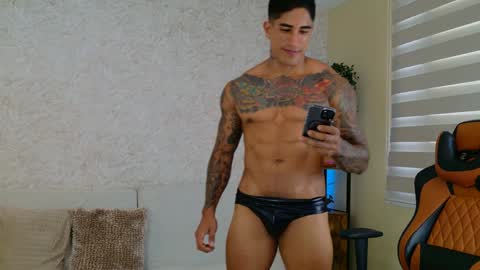 chris reilly online show from December 9, 8:23 pm