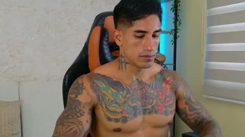 chris reilly online show from February 16, 10:32 pm