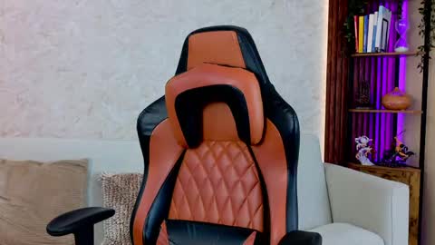 chris reilly online show from February 27, 11:05 pm