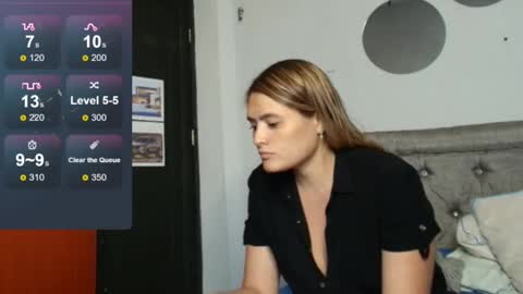 Snapshot of chris_sharon2023 chatting on February 25, 8:30 pm Yarixa online show from February 25, 8:30 pm