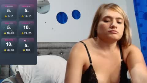 Snapshot of chris_sharon2023 chatting on February 25, 11:33 pm Yarixa online show from February 25, 11:33 pm