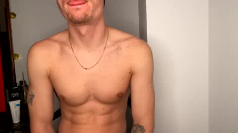 chris_stev47 online show from December 17, 9:05 pm