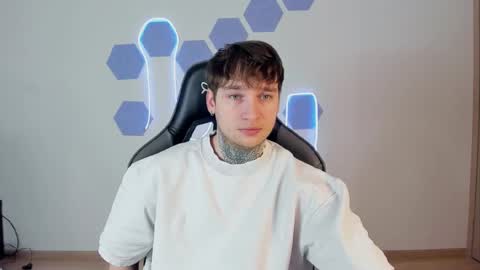 Snapshot of chris_tyson chatting on December 3, 10:06 am Chris Tyson online show from December 3, 10:06 am