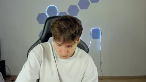 Snapshot of chris_tyson chatting on December 3, 6:49 pm Chris Tyson online show from December 3, 6:49 pm