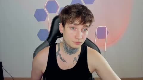 Snapshot of chris_tyson chatting on December 4, 12:03 pm Chris Tyson online show from December 4, 12:03 pm