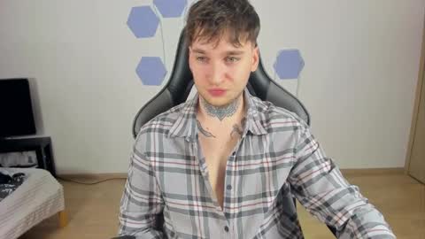 Snapshot of chris_tyson chatting on December 25, 5:16 am Chris Tyson online show from December 25, 5:16 am