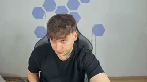 Snapshot of chris_tyson chatting on December 27, 1:43 am Chris Tyson online show from December 27, 1:43 am