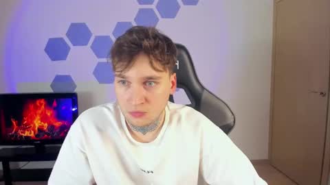 Snapshot of chris_tyson chatting on January 9, 8:11 pm Chris Tyson online show from January 9, 8:11 pm