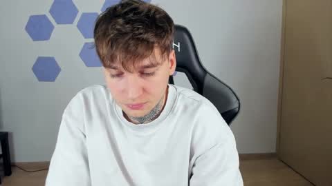 Snapshot of chris_tyson chatting on January 16, 2:19 pm Chris Tyson online show from January 16, 2:19 pm