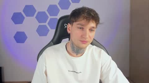 Snapshot of chris_tyson chatting on January 19, 7:25 am Chris Tyson online show from January 19, 7:25 am