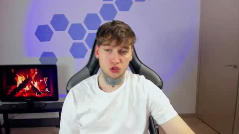 Snapshot of chris_tyson chatting on January 26, 11:50 pm Chris Tyson online show from January 26, 11:50 pm