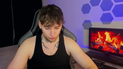 Snapshot of chris_tyson chatting on February 19, 1:17 pm Chris Tyson online show from February 19, 1:17 pm