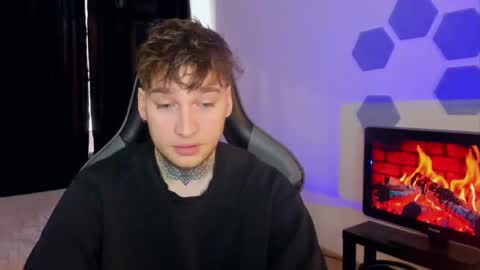 Snapshot of chris_tyson chatting on February 20, 8:50 am Chris Tyson online show from February 20, 8:50 am