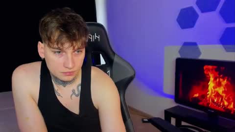 Snapshot of chris_tyson chatting on February 22, 10:18 am Chris Tyson online show from February 22, 10:18 am