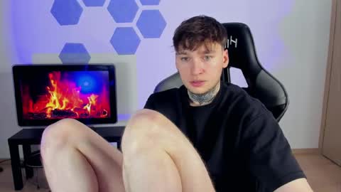 Snapshot of chris_tyson chatting on March 1, 1:53 am Chris Tyson online show from March 1, 1:53 am