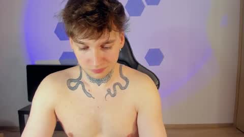 Snapshot of chris_tyson chatting on March 5, 2:57 am Chris Tyson online show from March 5, 2:57 am