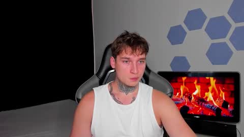 Snapshot of chris_tyson chatting on September 18, 2:02 am Chris Tyson online show from September 18, 2:02 am