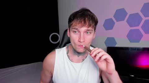 Snapshot of chris_tyson chatting on October 6, 10:18 pm Chris Tyson online show from October 6, 10:18 pm