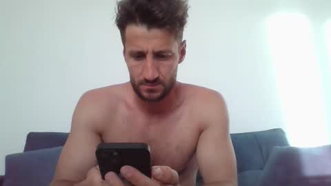 Snapshot of chrisaron chatting on May 5, 4:20 am chrisaron online show from May 5, 4:20 am