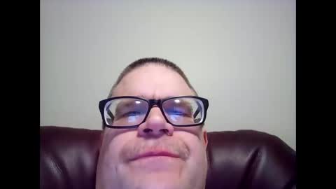 Snapshot of chrisd6066 chatting on December 9, 11:24 pm Chris online show from December 9, 11:24 pm
