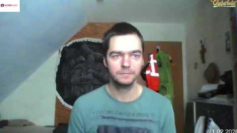 Snapshot of chrisjung301160 chatting on February 21, 9:10 am chrisjung301160 online show from February 21, 9:10 am