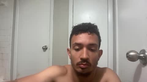 chrislover2125 online show from April 19, 6:10 pm