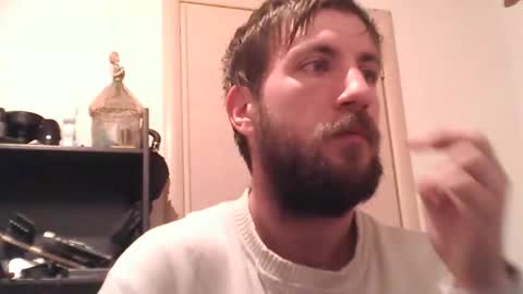 Snapshot of chrismipa1996 chatting on January 1, 12:11 am Chris online show from January 1, 12:11 am