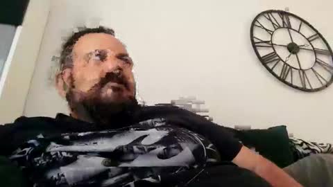 Snapshot of chrisole chatting on May 1, 11:37 am chris ole online show from May 1, 11:37 am