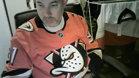 chrisprngr online show from March 25, 5:52 pm