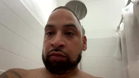 chrisr4203 online show from November 12, 12:00 am