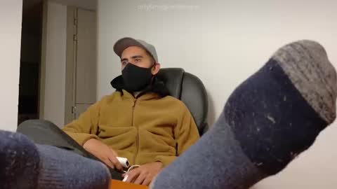 Snapshot of chrissmithin5 chatting on September 29, 3:44 am Cardamomo online show from September 29, 3:44 am