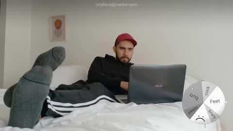 Snapshot of chrissmithin5 chatting on November 23, 3:56 pm Cardamomo online show from November 23, 3:56 pm