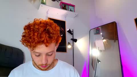 Snapshot of chrisstianford chatting on June 15, 4:04 am Hi dont forguet to follow me online show from June 15, 4:04 am