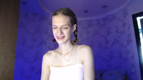 Snapshot of chrissy_joyful chatting on July 4, 4:07 am chrissy_joyful online show from July 4, 4:07 am