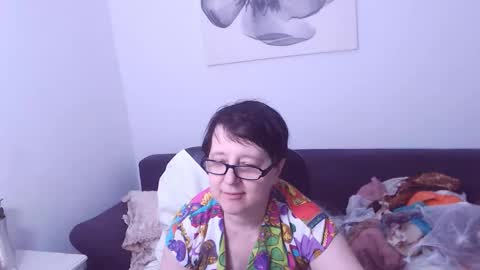 Snapshot of christarose chatting on May 31, 6:09 pm Christa online show from May 31, 6:09 pm
