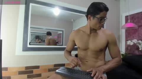 Snapshot of christian_musclet4 chatting on March 6, 1:46 pm ---Chistian--- online show from March 6, 1:46 pm